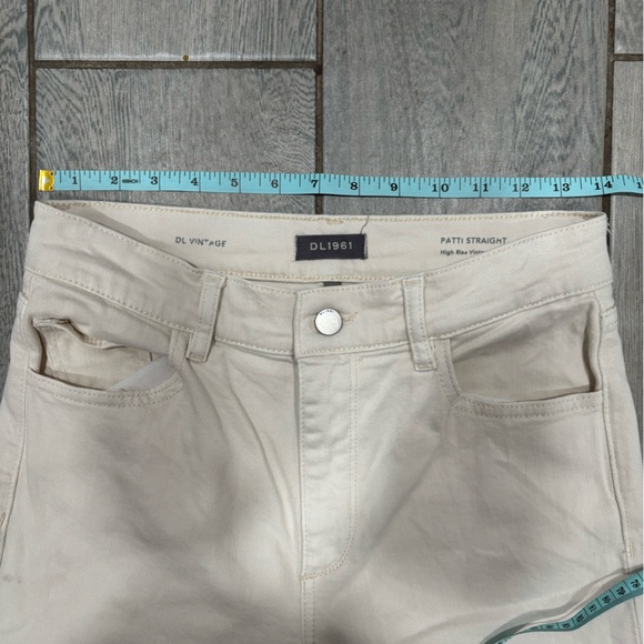 DL1961 Patti Straight High Rise 27" Jeans Size 26 - Picture 9 of 11